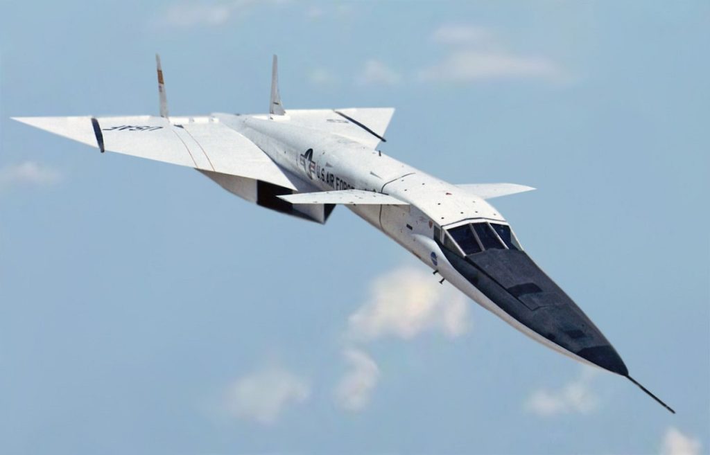 Mach 3 XB-70 Valkyrie: The Bomber the Air Force Hated?