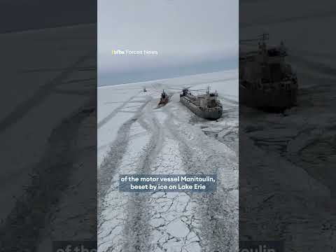 US helicopter crew assist ice-trapped freighter ❄️