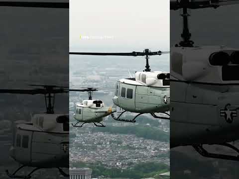 US Hueys soar over Tokyo🚁