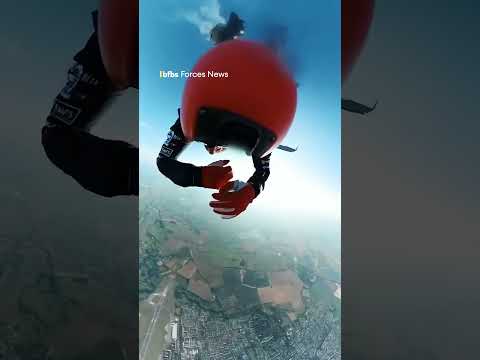 Dropping in RAF Falcons style 🪂